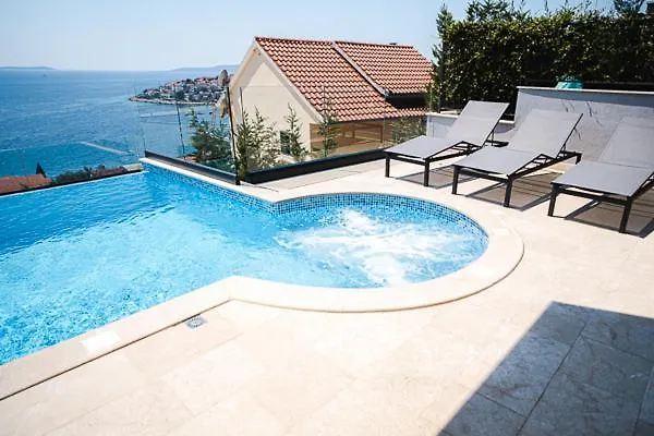 Villas-Kroatien Trogir Villa